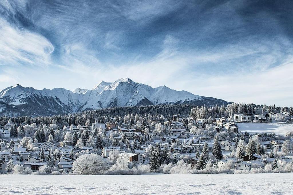 Private Apartment With Parking Spot In The Center Flims Bagian luar foto